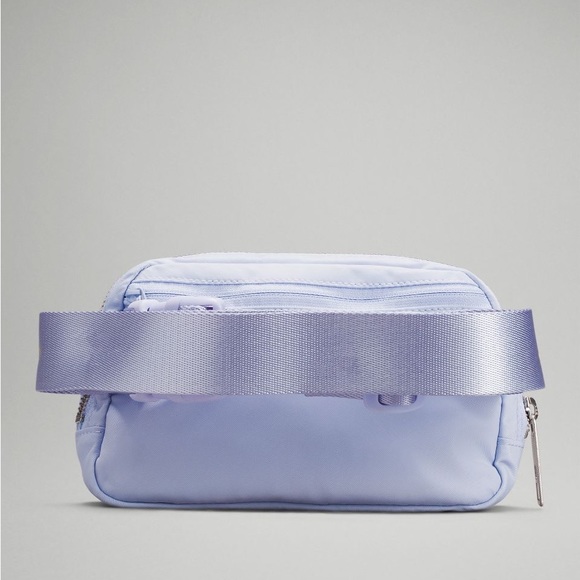 LULULEMON PASTEL BLUE EVERYWHERE BELT BAG - Picture 2 of 7
